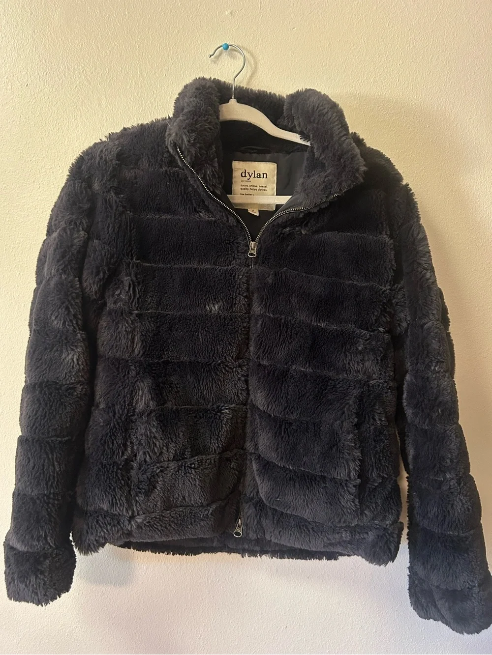 Dylan black fluffy lightweight jacket